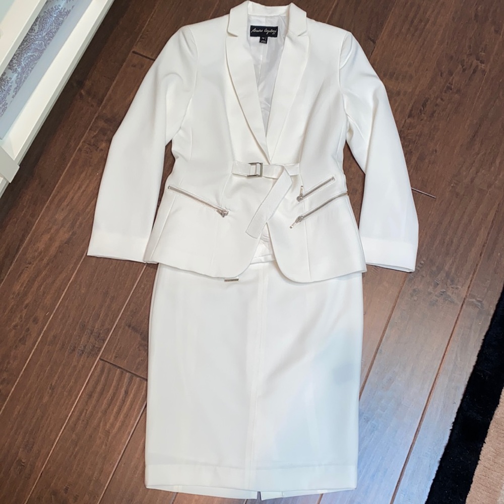 NEW Sandra Angelozzi Suit! - Picture 1 of 12